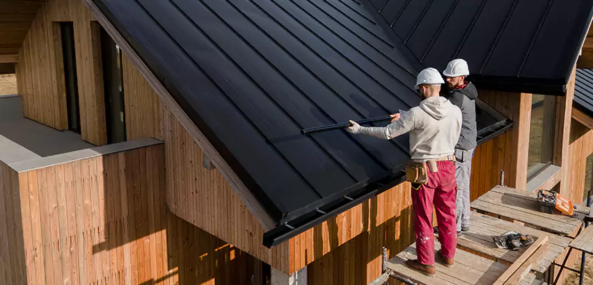 Professional Barn Roof Repair Services in Streamwood, IL