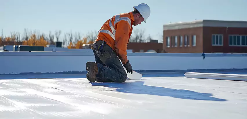 Professional Flat Roofing Services in Streamwood, IL