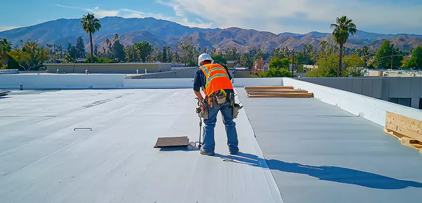 Professional Roof Coating Services in Streamwood, IL