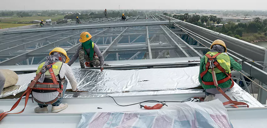 Professional Roof Waterproofing Services in Streamwood, IL
