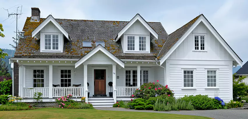 Professional Roofing and Siding Services in Streamwood, IL