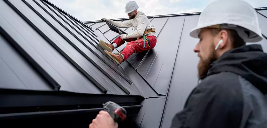 Professional Steel Roof Installation Services in Streamwood, IL