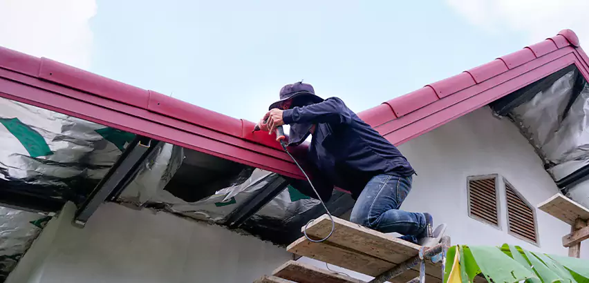 Rain Gutter Repair in Streamwood