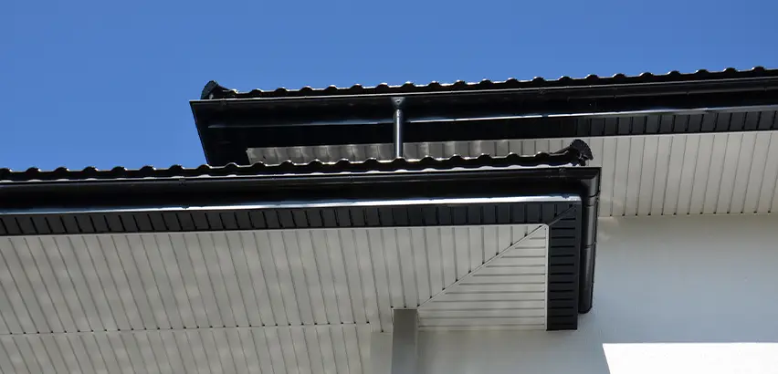 Box Eave Construction in Streamwood