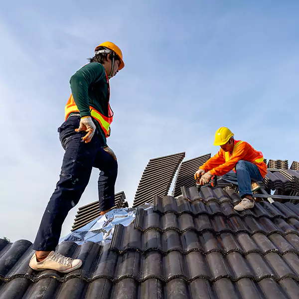 Why Streamwood, IL Property Owners Trust Streamwood Roofing Pro for Emergency Roof Repair?