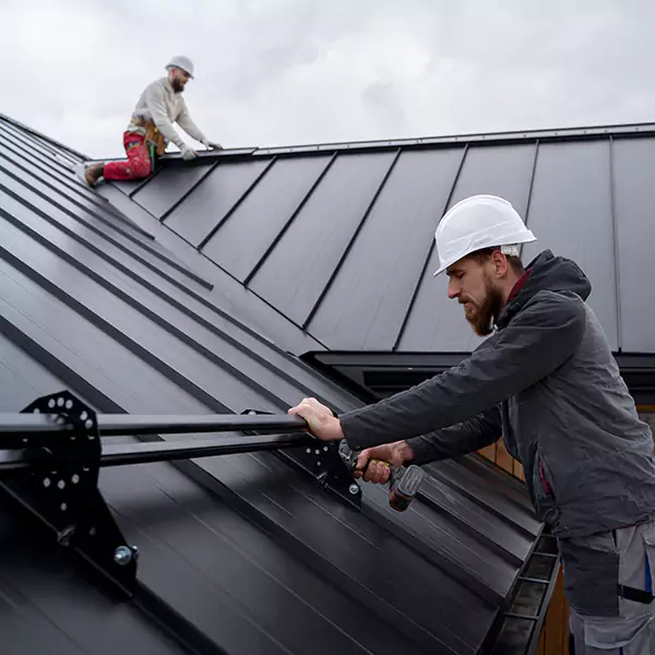 Why Streamwood Property Owners Choose Streamwood Roofing Pro for Metal Roof Repair?
