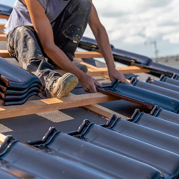 Why Streamwood Homeowners Choose Streamwood Roofing Pro for Roof and Gutter Repair?